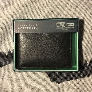 Perry Ellis Portfolio wallet, black